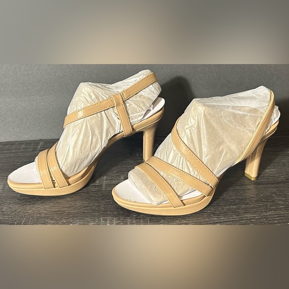 Women's Brenta Dress Sandal - Shelf Pull - Picture 3 of 11